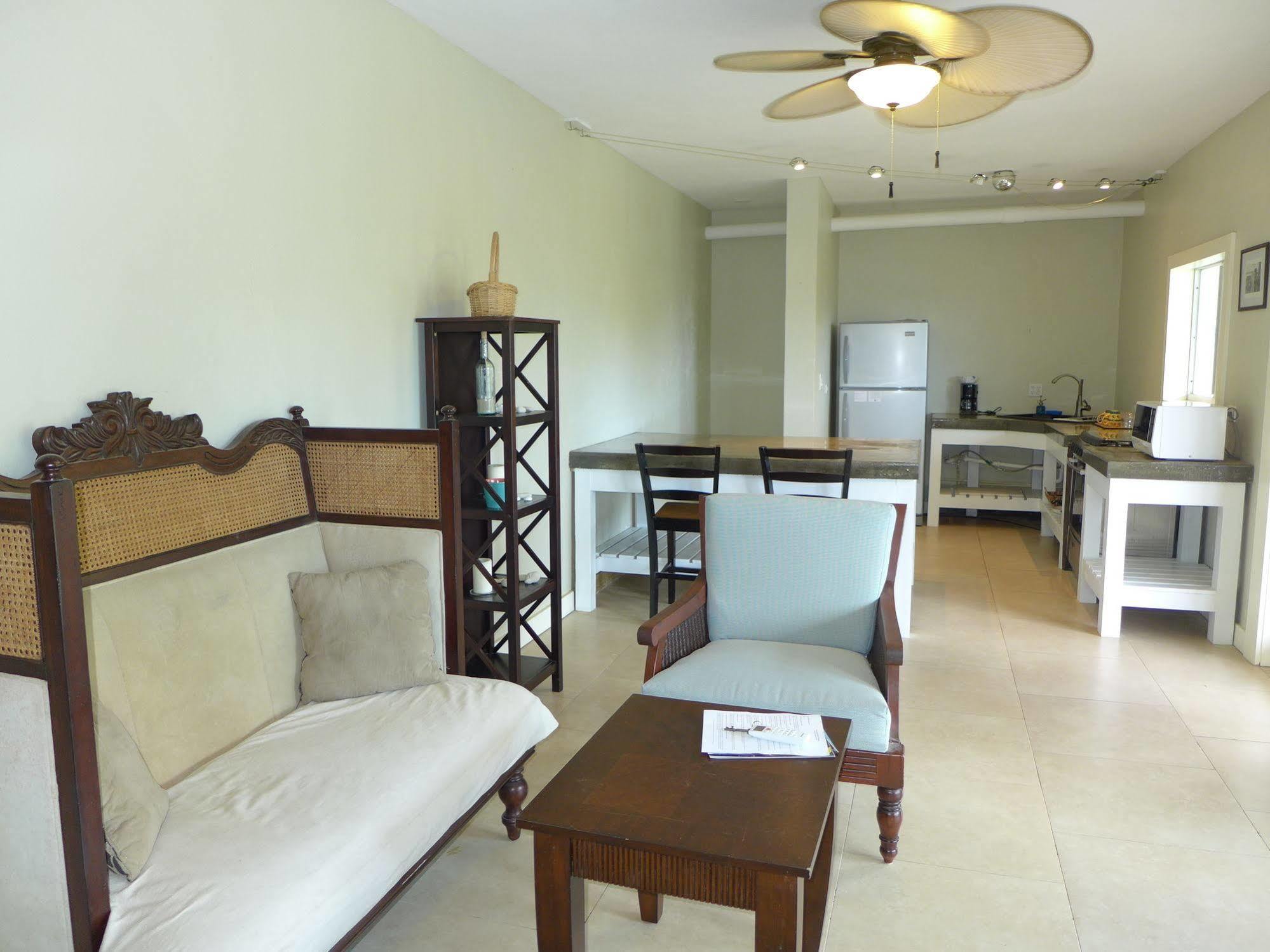 Two Sandals - A Boutique Hotel 나사렛 외부 사진